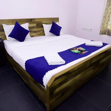 Hotel Warm Welcome - Noida Sector 51 Extérieur photo