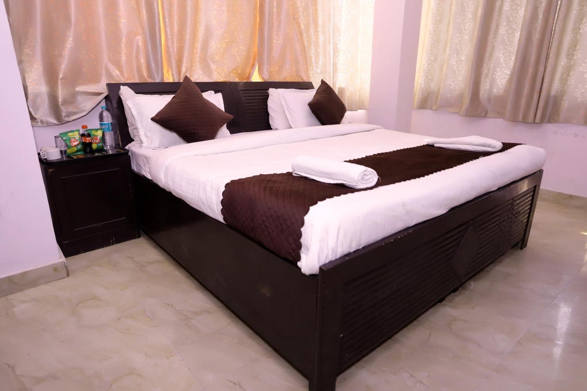 Hotel Warm Welcome - Noida Sector 51 Extérieur photo