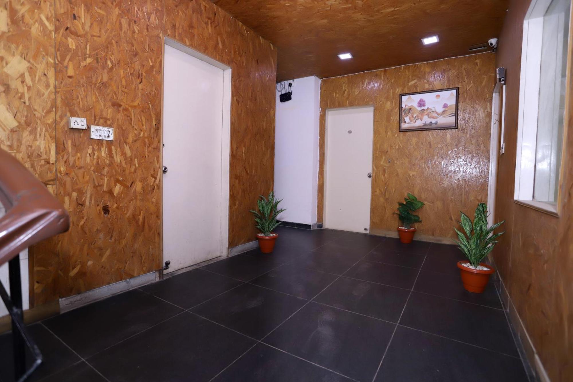 Hotel Warm Welcome - Noida Sector 51 Extérieur photo