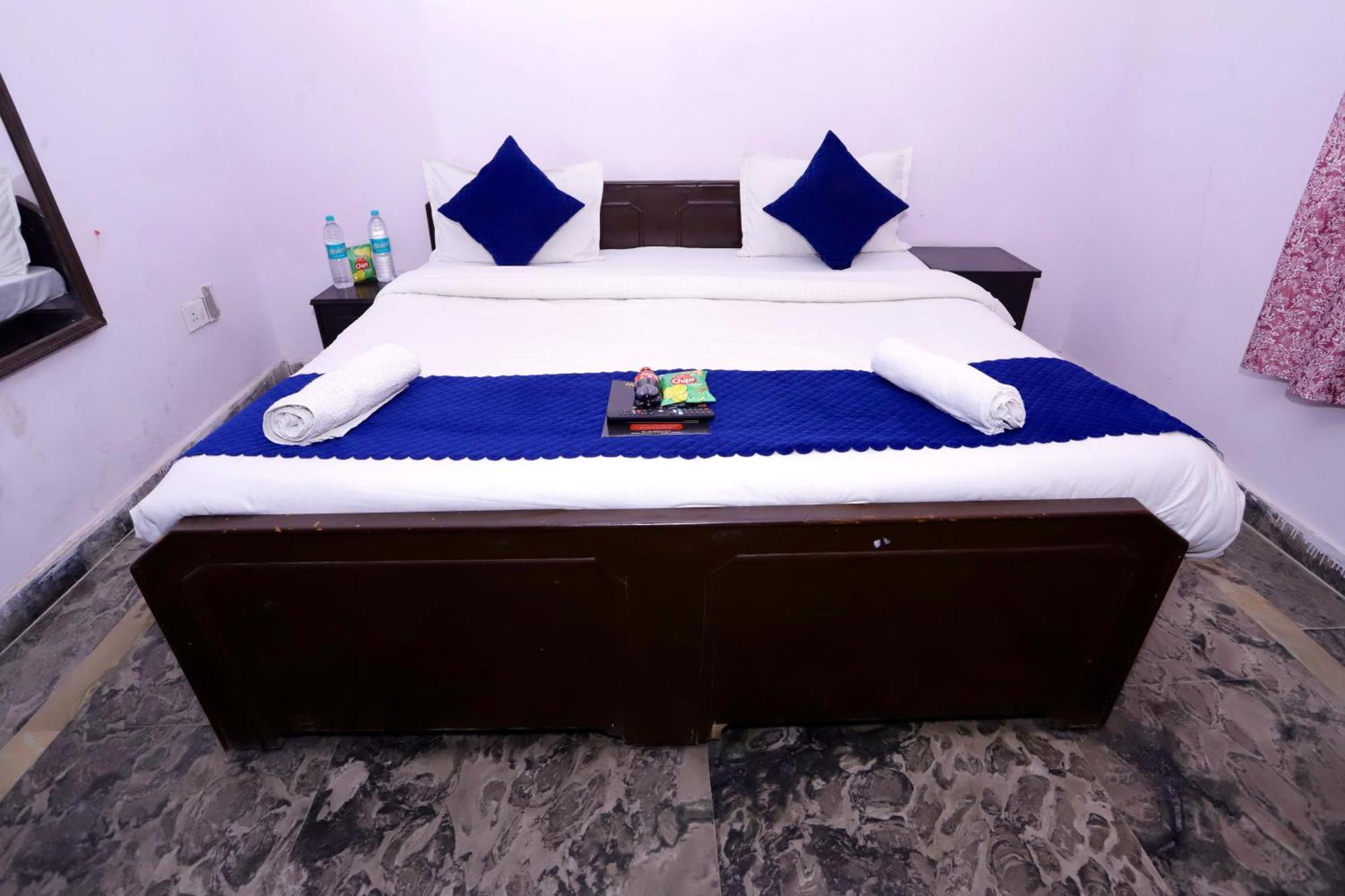 Hotel Warm Welcome - Noida Sector 51 Extérieur photo