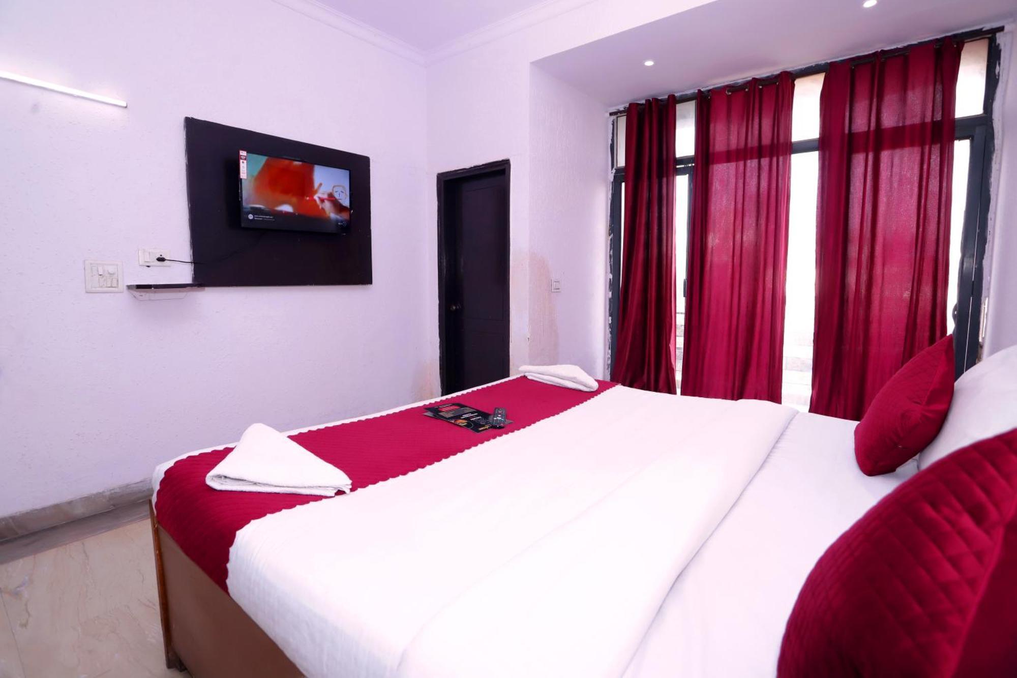 Hotel Warm Welcome - Noida Sector 51 Extérieur photo