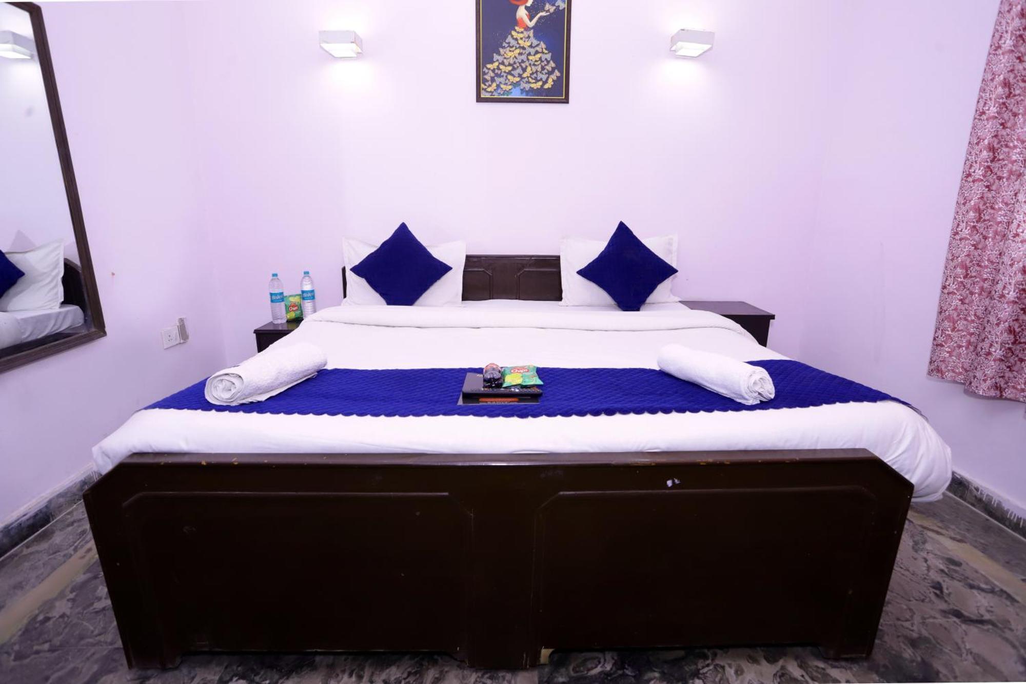 Hotel Warm Welcome - Noida Sector 51 Extérieur photo