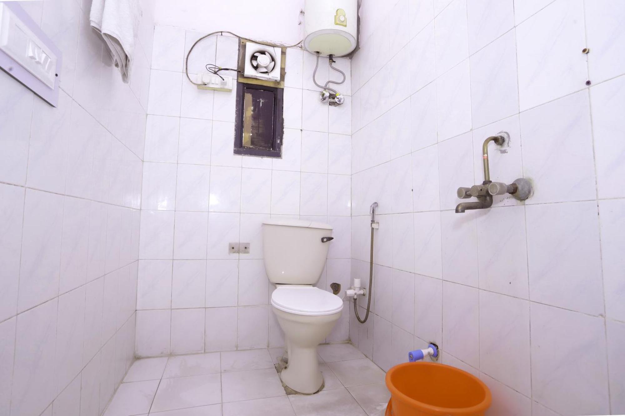 Hotel Warm Welcome - Noida Sector 51 Extérieur photo